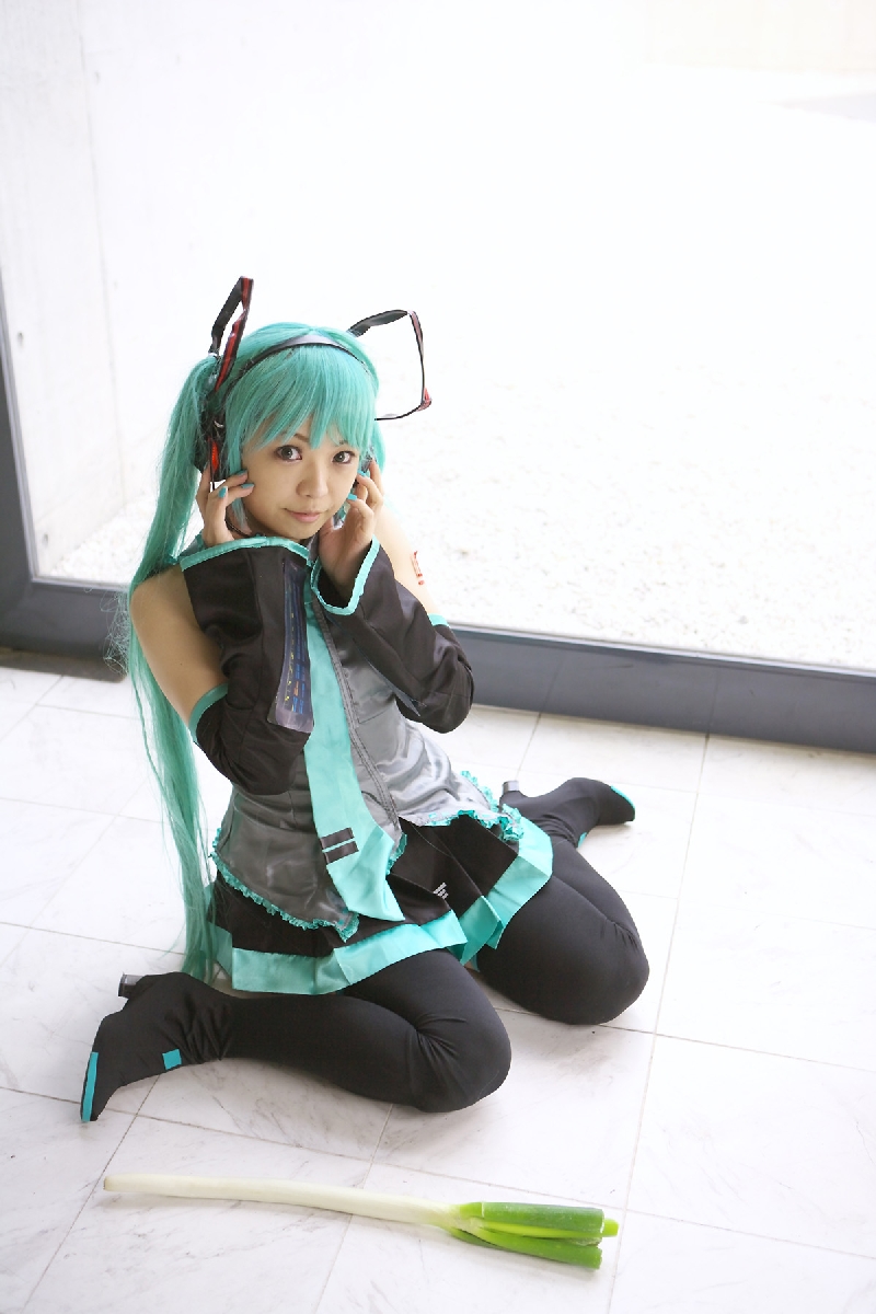 [Cosplay] Vocaloid - Sexy Hatsune Mike(19)